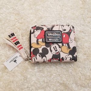 Disney Parks loungefly Mickey Minnie Mouse Wallet